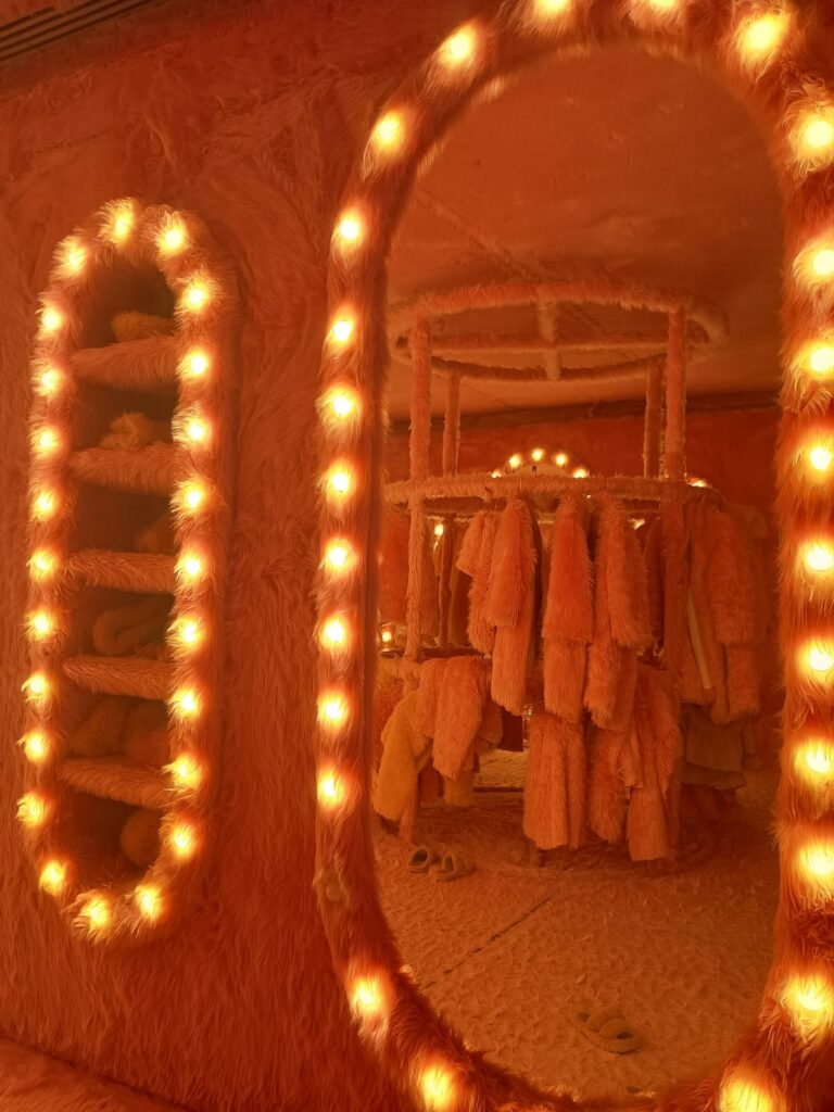 Color Hotel, Furry Room. Foto di Grazia Merelli